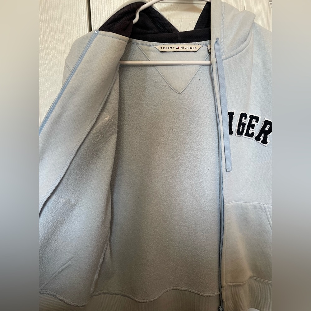 baby blue Tommy Hilfiger sweatshirt. Size: Medium. - Picture 2 of 5